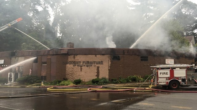 Furniture store fire burns in Waterbury - WFSB 3 Connecticut