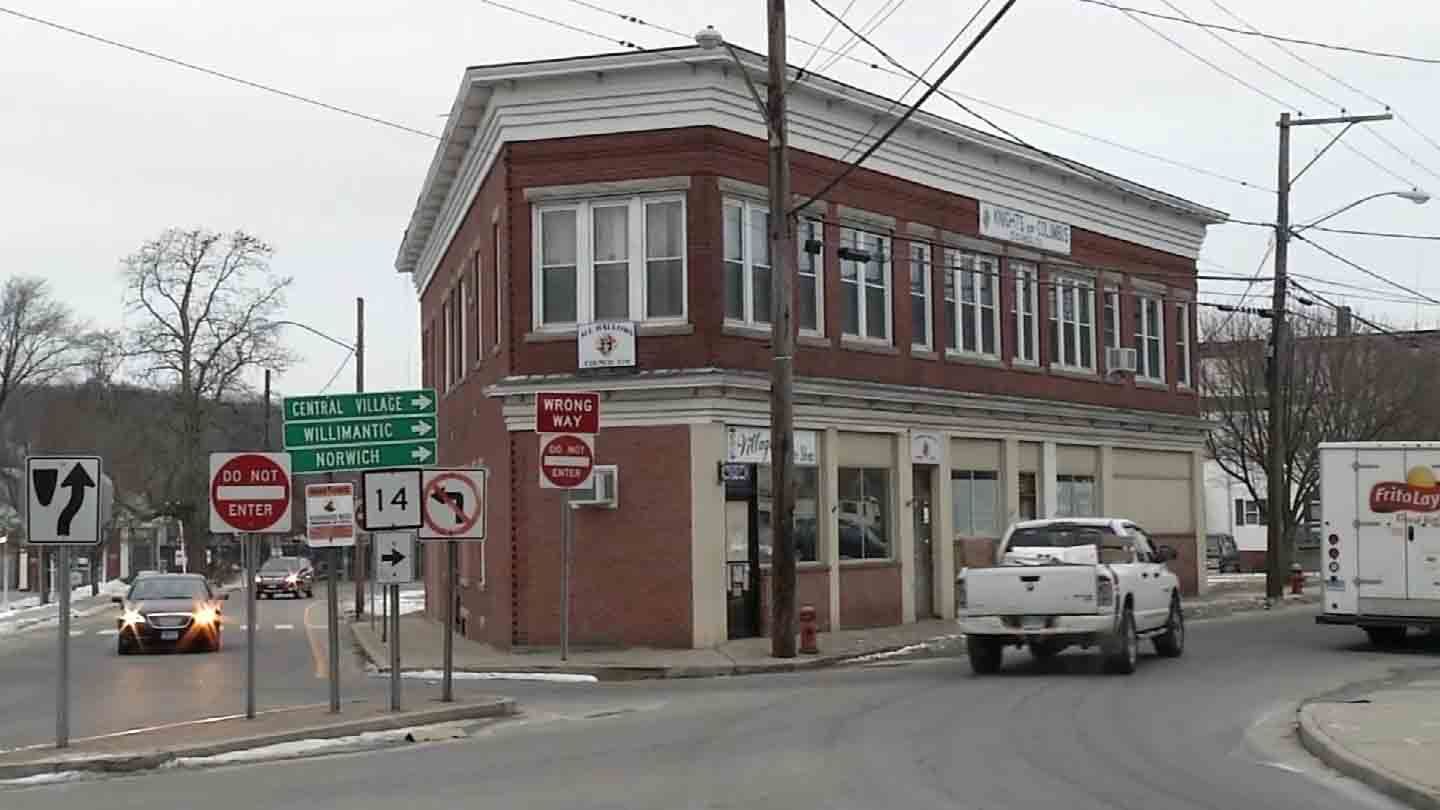 Briefing held, meeting set to address eastern Connecticut earthq CBS